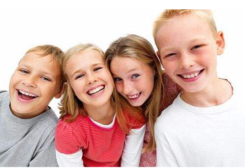 孩子上学老是乱动打架是得了多动症吗？