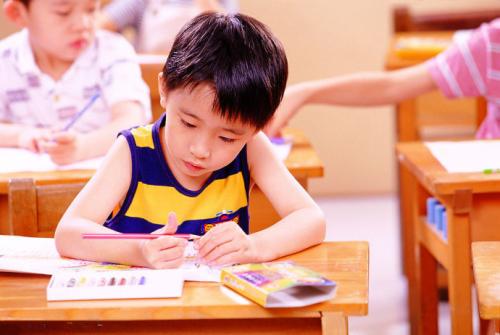 小儿多动症该怎么治疗？脑电生物反馈仪