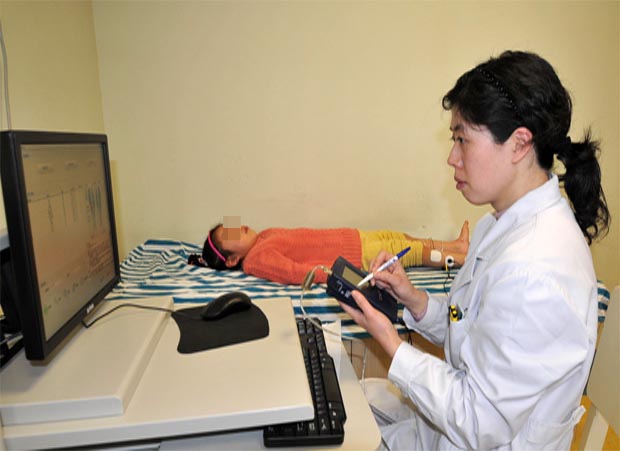 武汉儿童医院引进脑电生物反馈仪